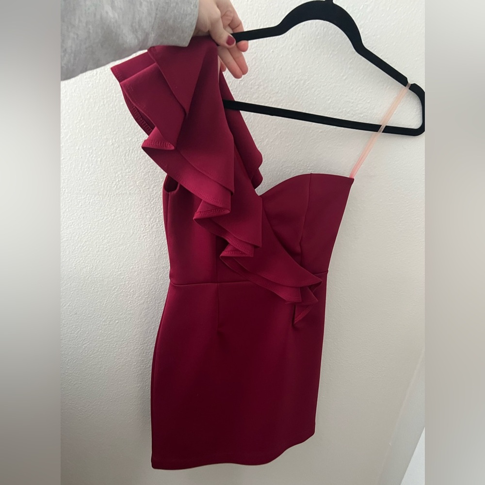 One shoulder ruffled cocktail dress